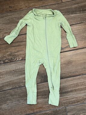 Tiny Kind Baby Zip-Front Footie One-Piece in Sage/Light Green